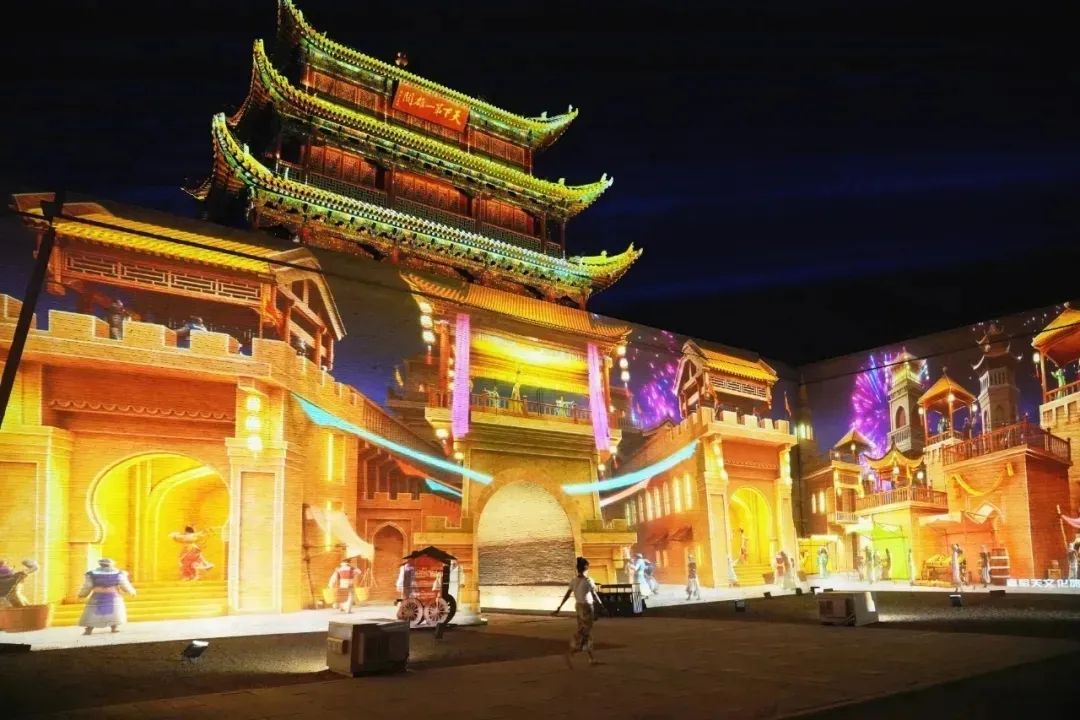 《天下嘉峪关》夜游剧目参观须知   